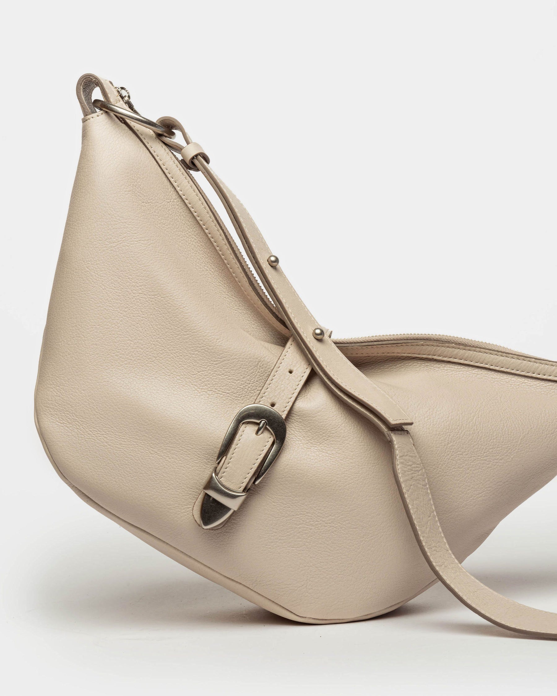 BOLSO BOOM EN CUERO LISO SATINADO