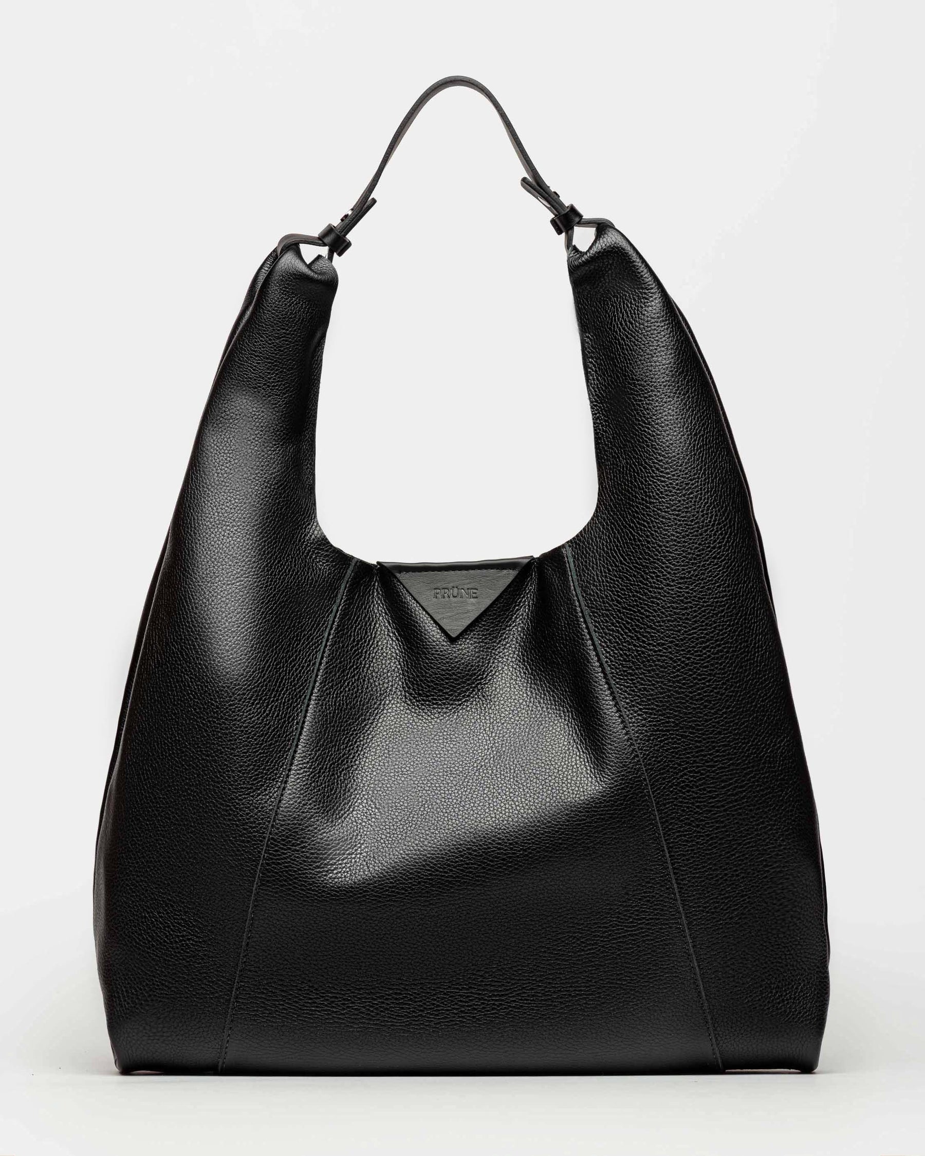 BOLSO THE CLUB EN CUERO GRANEADO