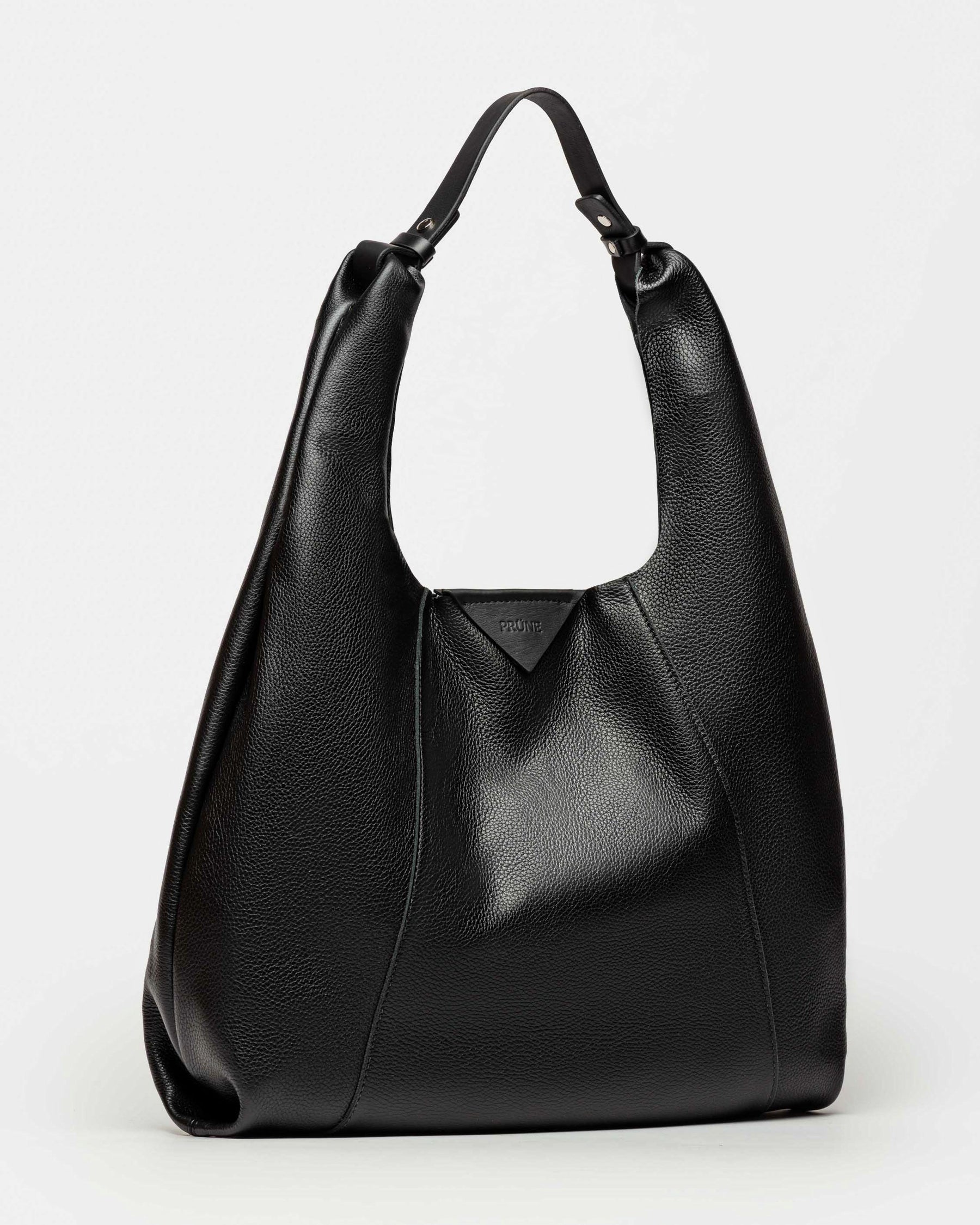 BOLSO THE CLUB EN CUERO GRANEADO