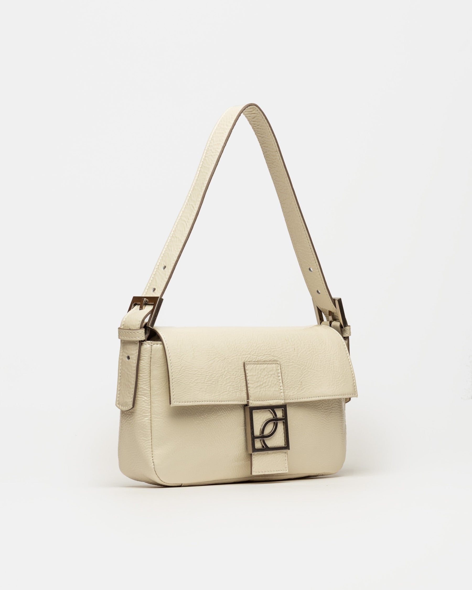 CARTERA AL HOMBRO NATURE EN CUERO CHAROL