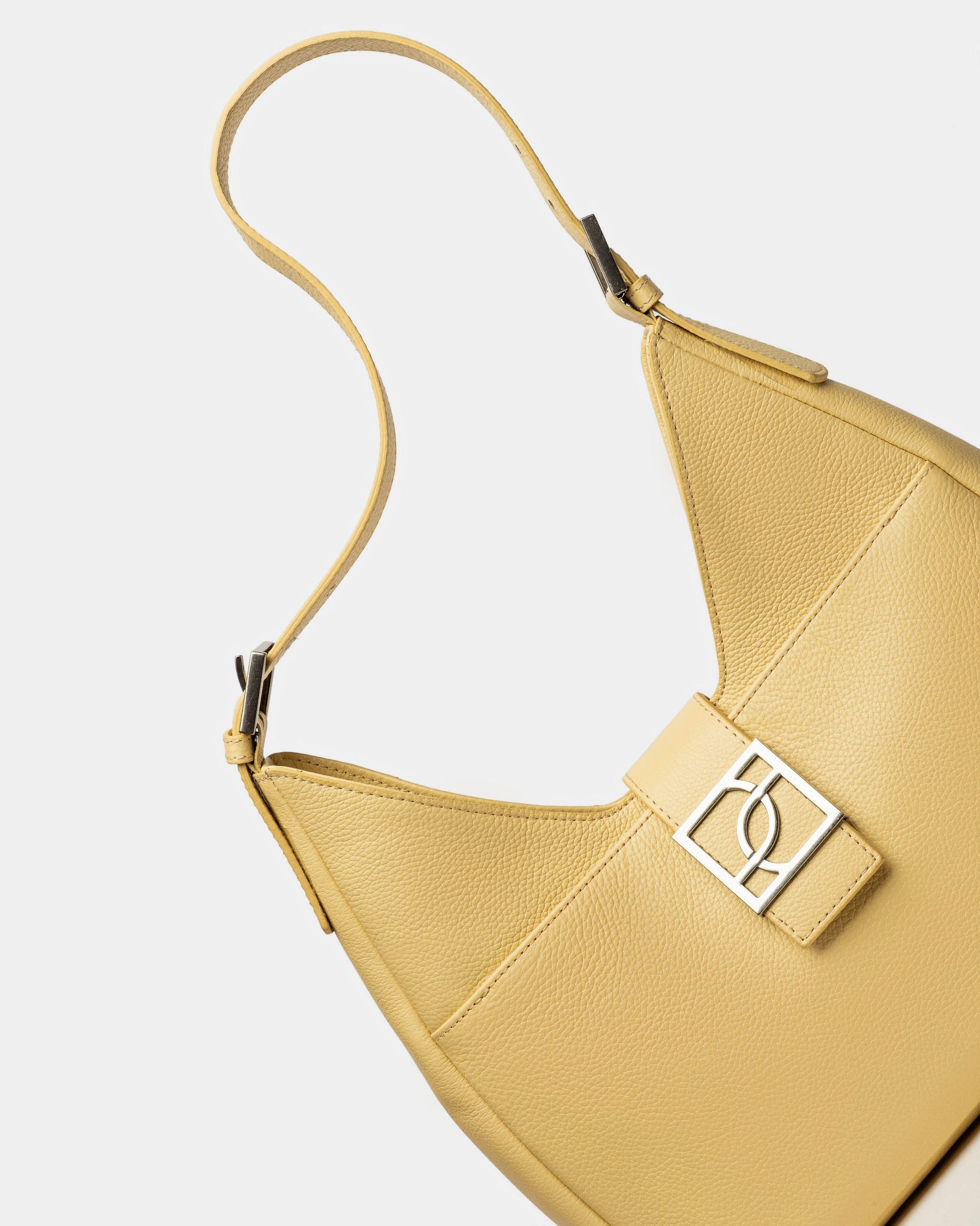 BOLSO NATURE EN CUERO GRANEADO