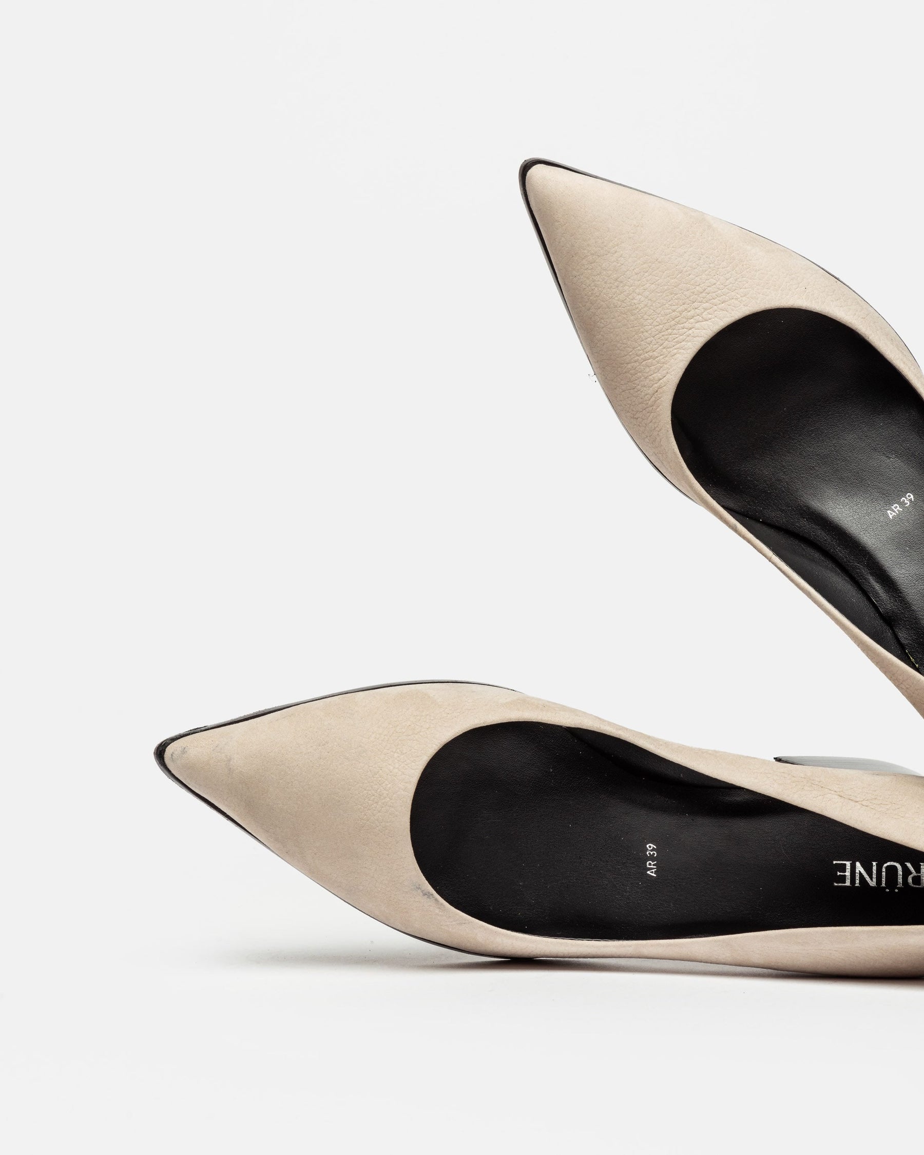 STILETTO LARA EN CUERO