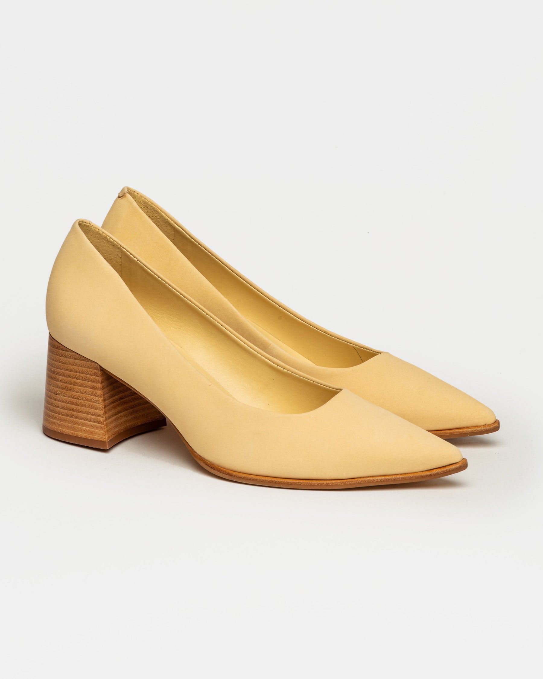 STILETTO LARA EN CUERO NOBUK