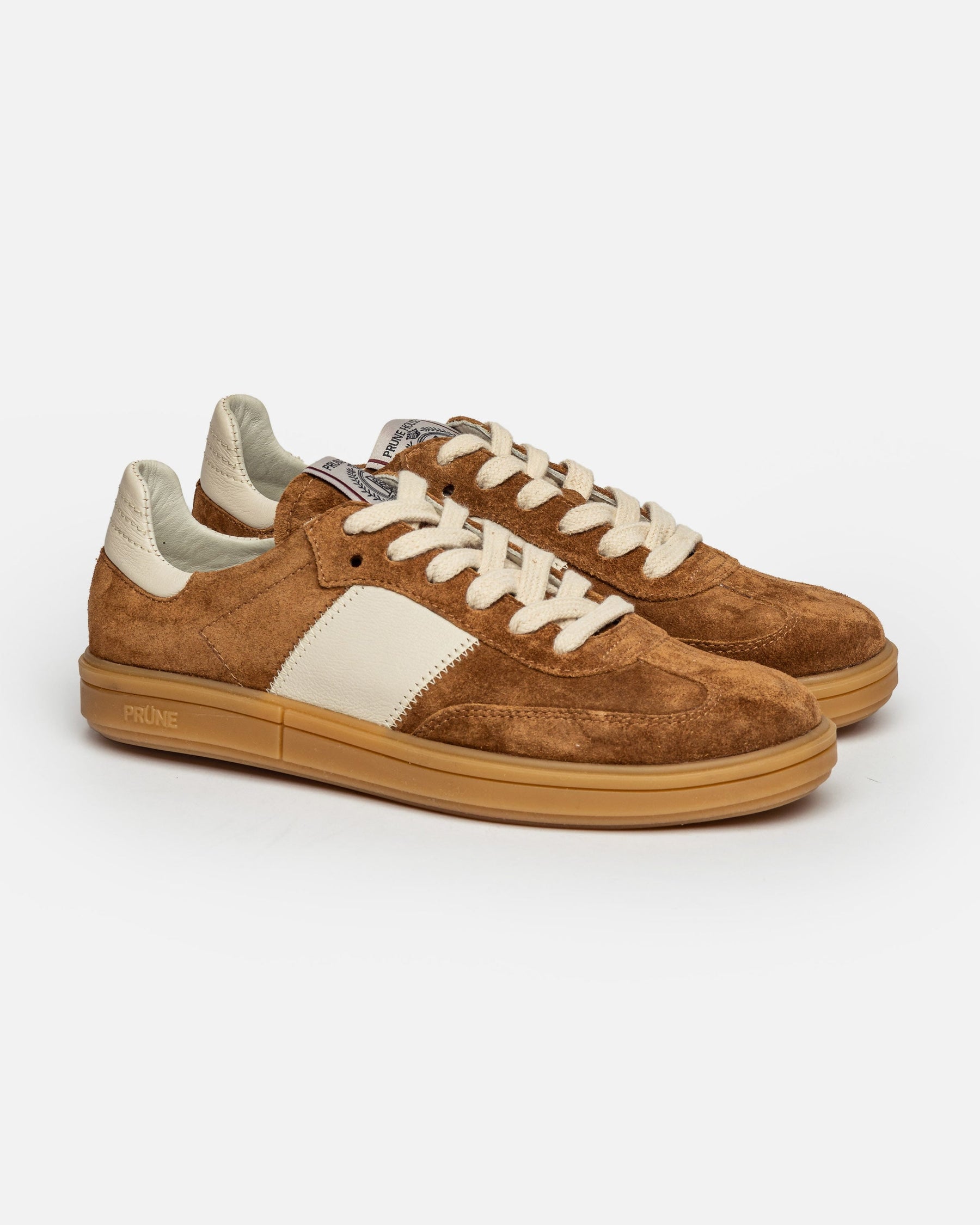 SNEAKER NALA EN GAMUZA