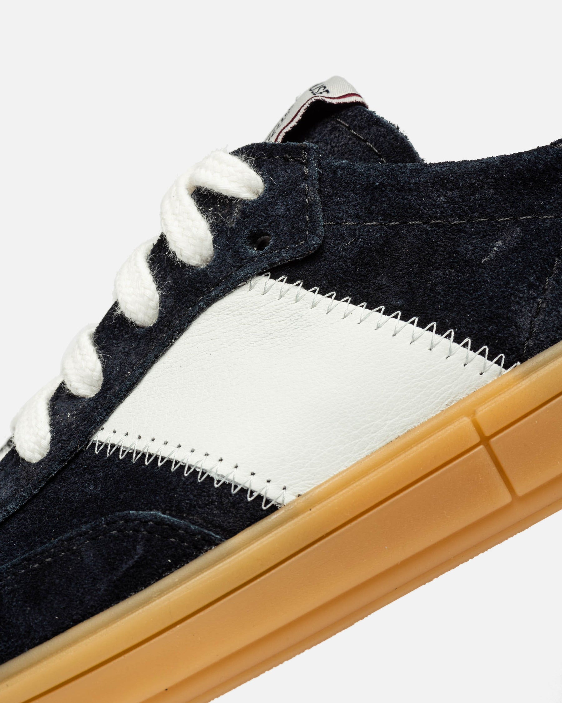 SNEAKER NALA EN GAMUZA