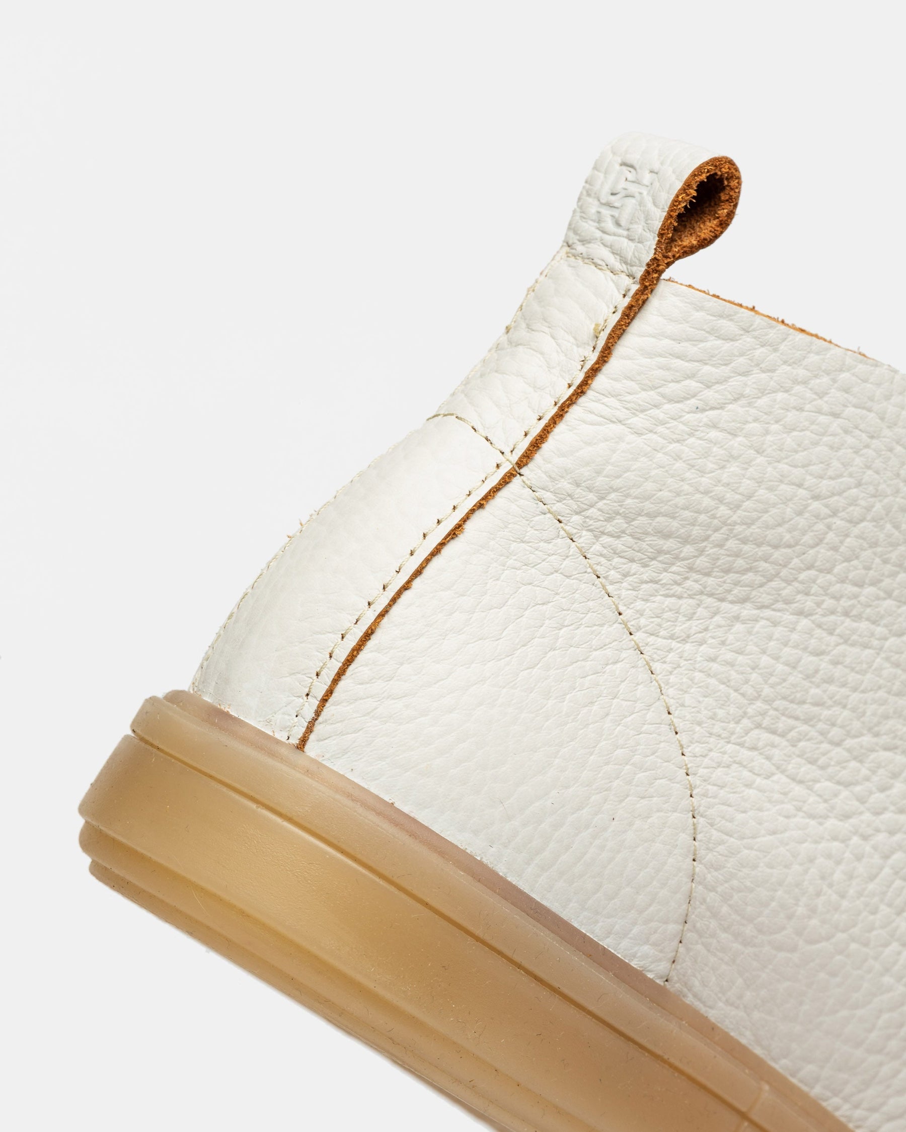 SNEAKER SUZANA EN CUERO GRANEADO