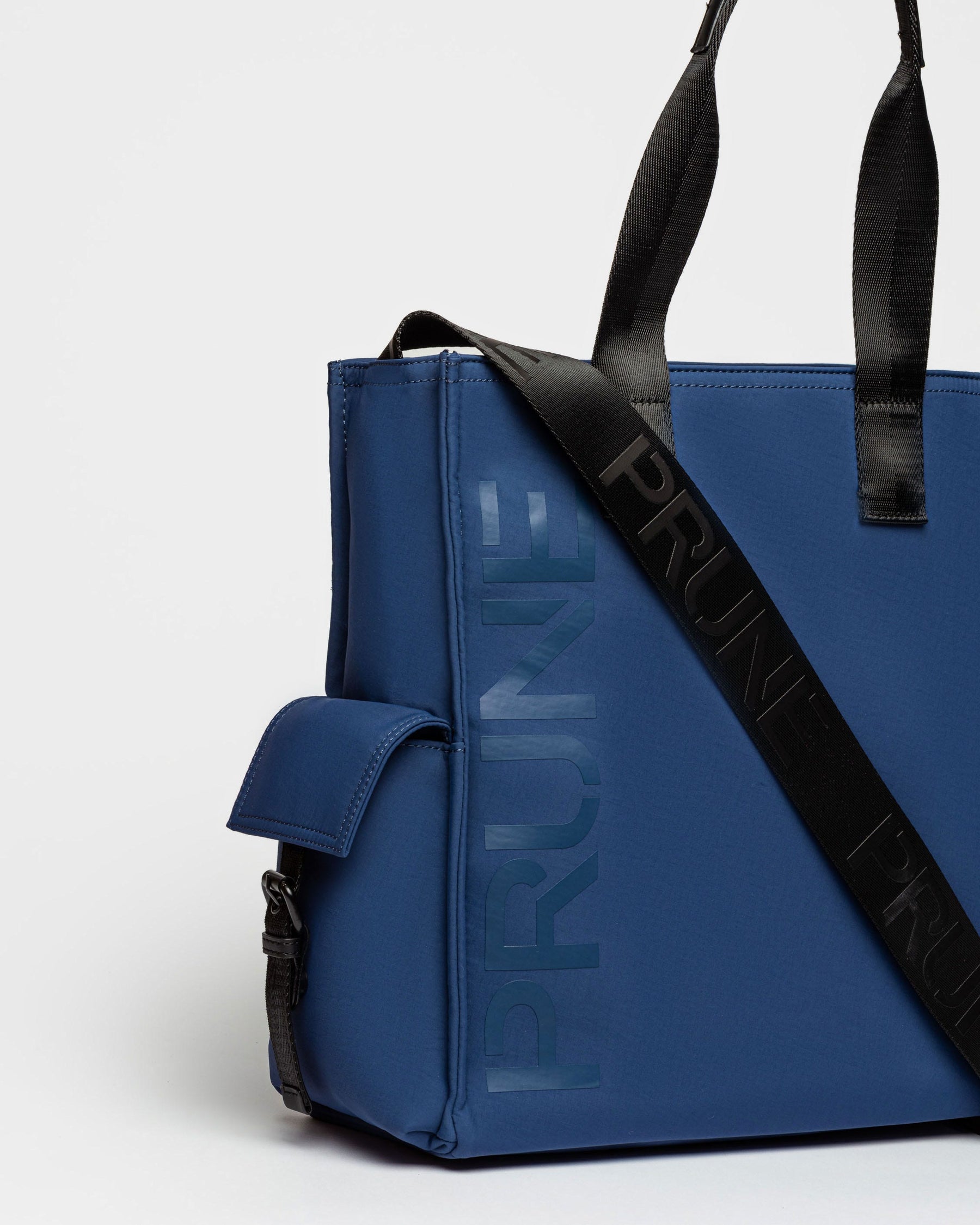 CARTERA AL HOMBRO FLYER EN NYLON