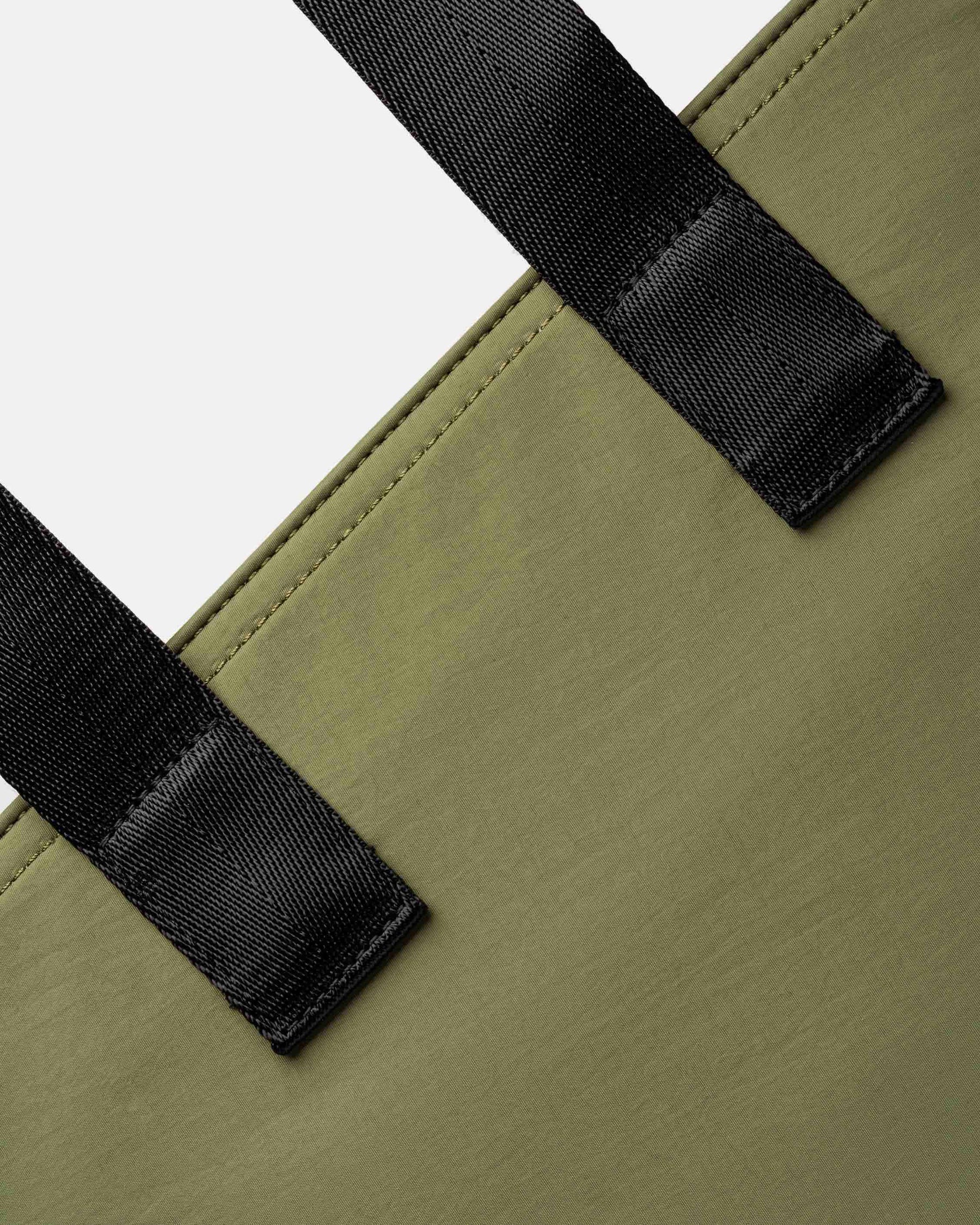 CARTERA AL HOMBRO FLYER EN NYLON