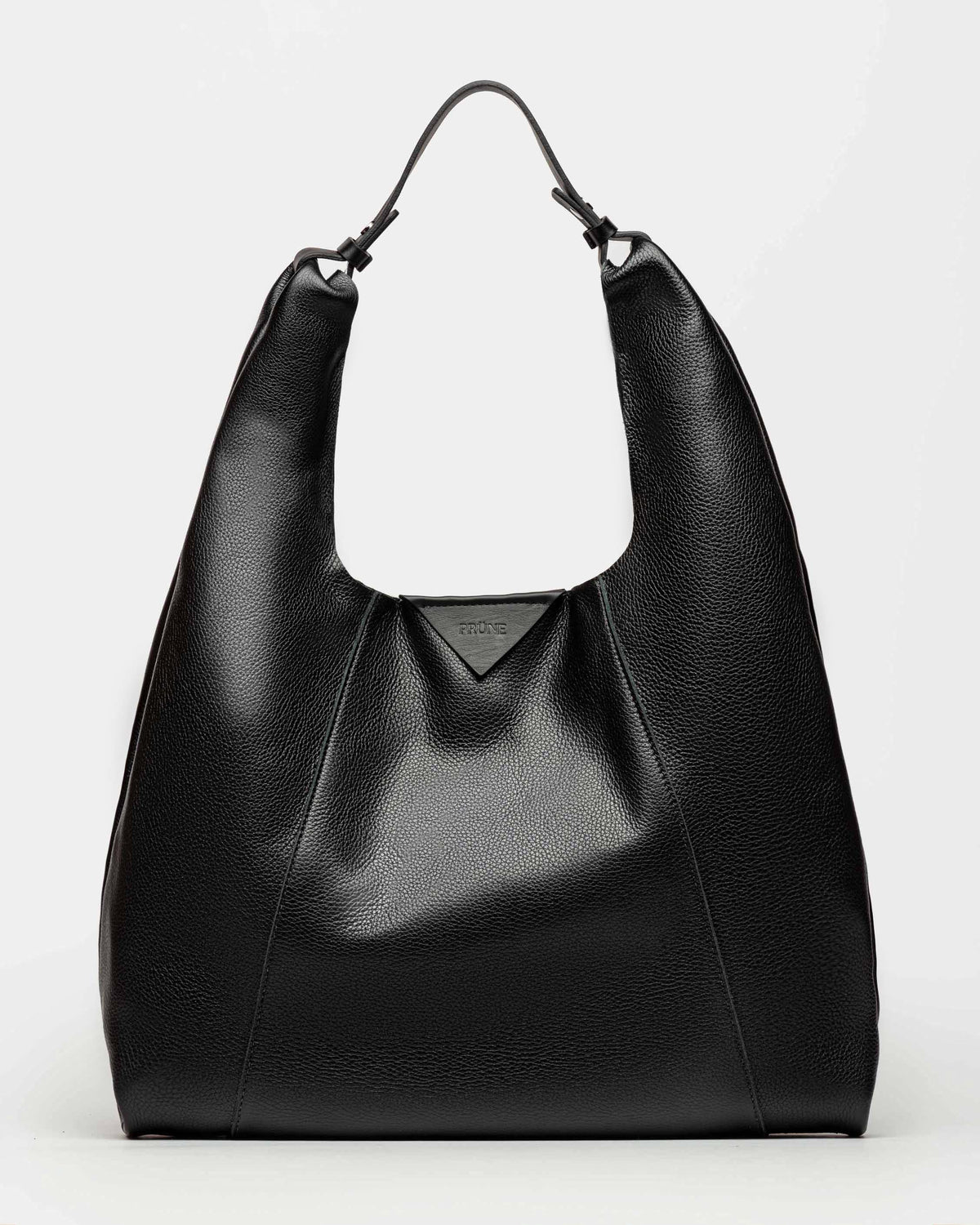 BOLSO THE CLUB EN CUERO GRANEADO