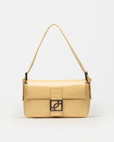 CARTERA AL HOMBRO NATURE EN CUERO CHAROL