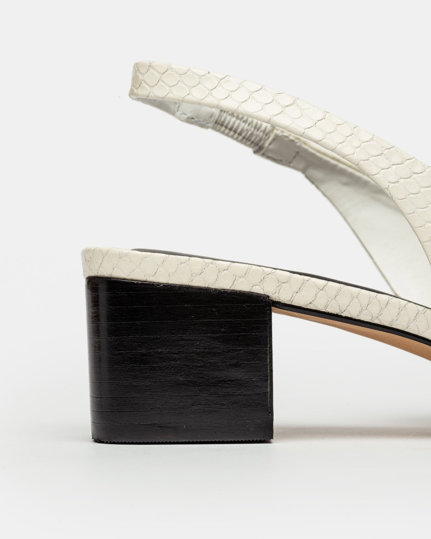 STILETTO MARBELA EN CUERO SNAKE PRINT