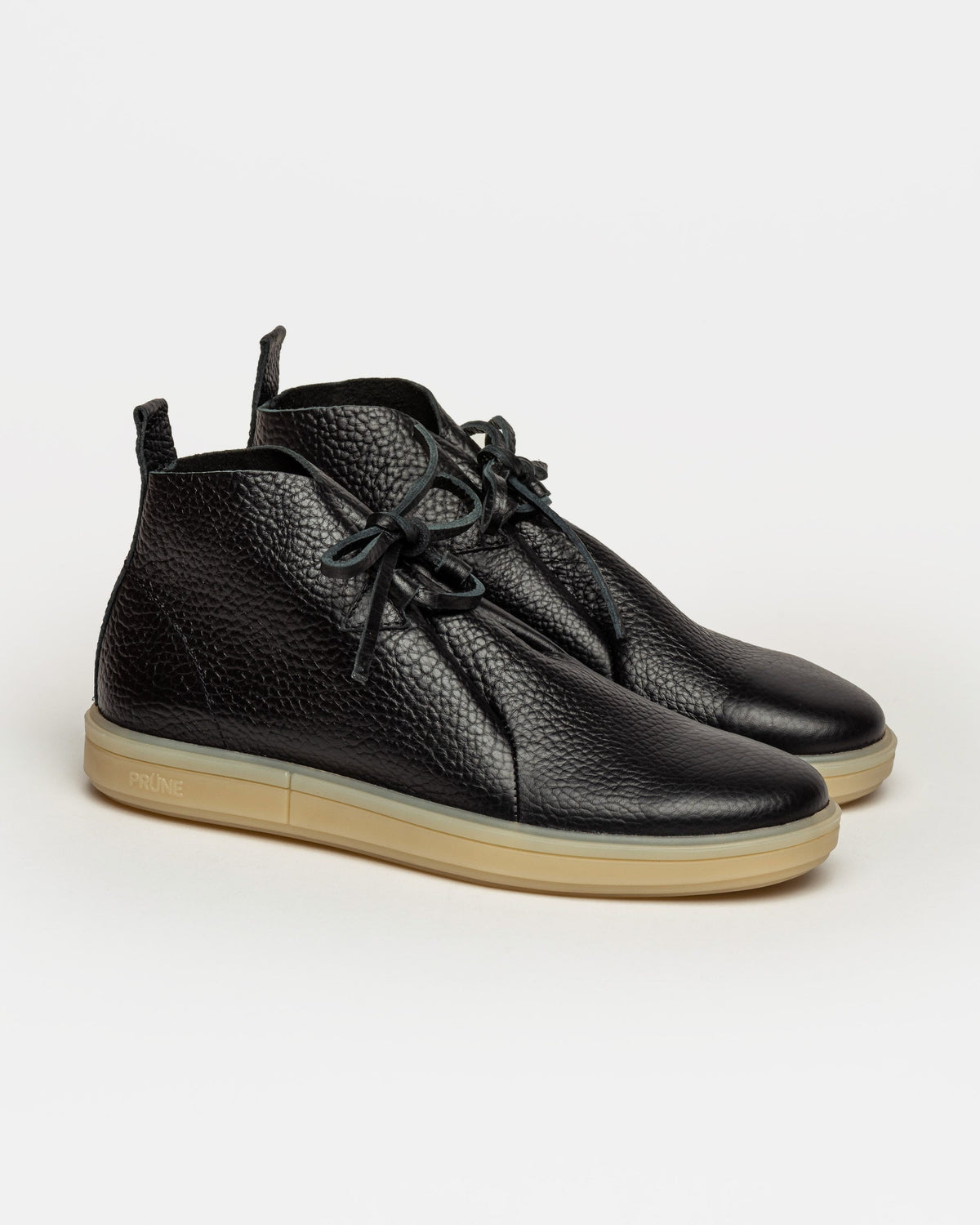 SNEAKER SUZANA EN CUERO GRANEADO
