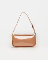 CARTERA AL HOMBRO LUV EN EFECTO CUERO CHAROL