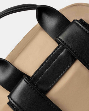 MOCHILA BRUNA EN NYLON