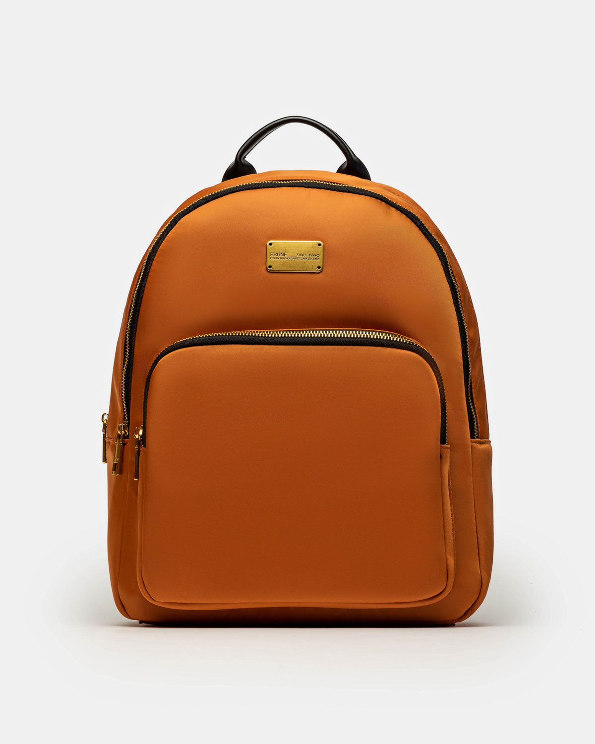 MOCHILA BRUNA EN NYLON