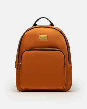 MOCHILA BRUNA EN NYLON